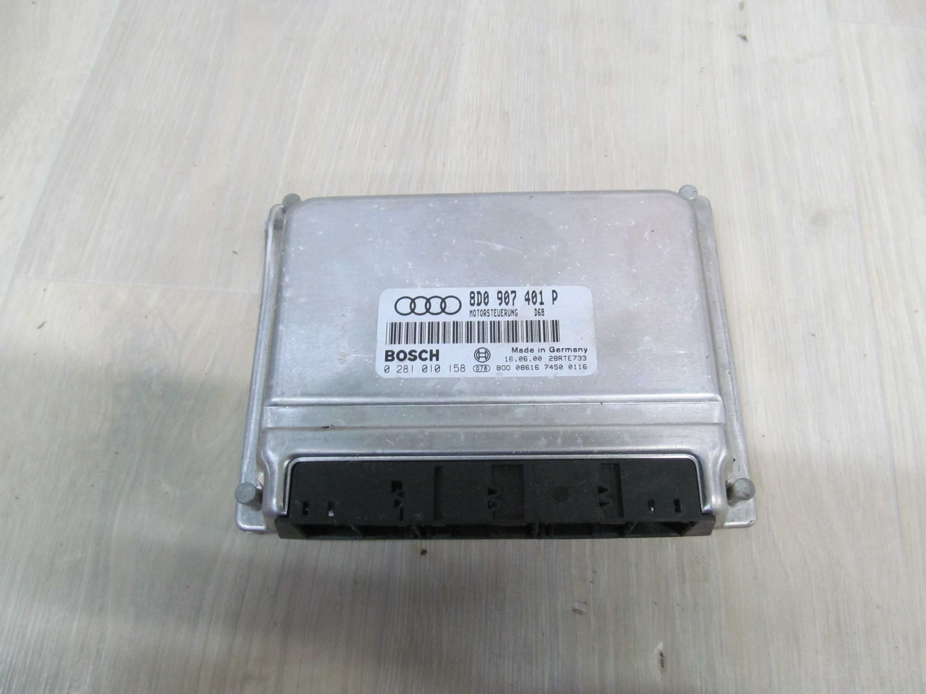 VW AUDI 2.5 TDI KOMPUTER STEROWNIK 0281010158 8D0907401P