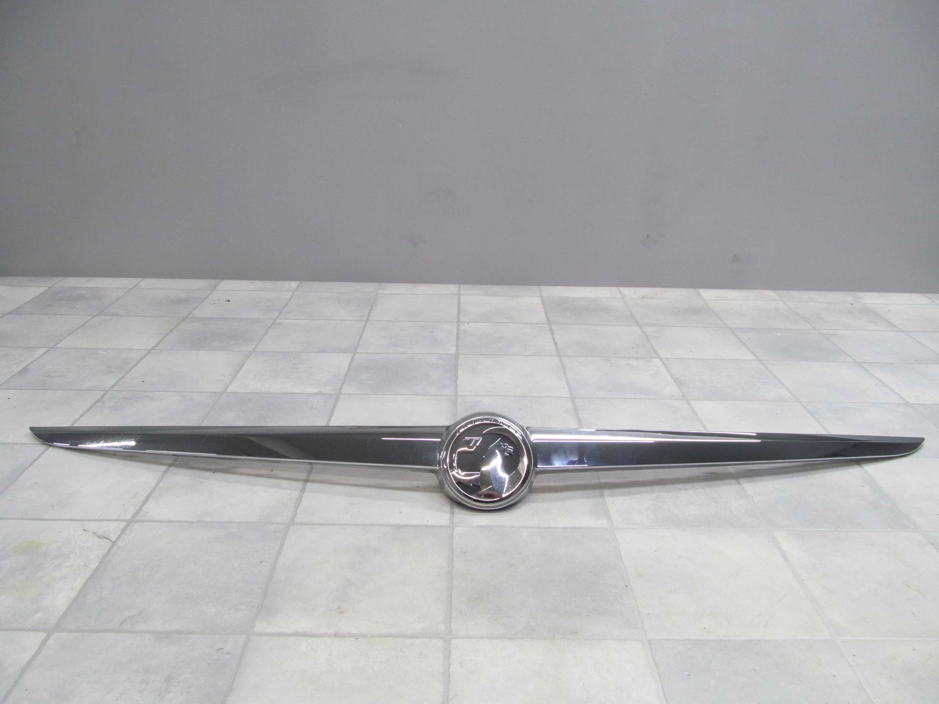 OPEL INSIGNIA LISTWA BLENDA WLACZNIK KLAPY BAGAZNIKA 08-14