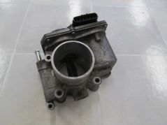 MAZDA 6  2.0D 05-08 PRZEPUSTNICA RF7J 136B0