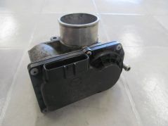 MAZDA 6  2.0D 05-08 PRZEPUSTNICA RF7J 136B0