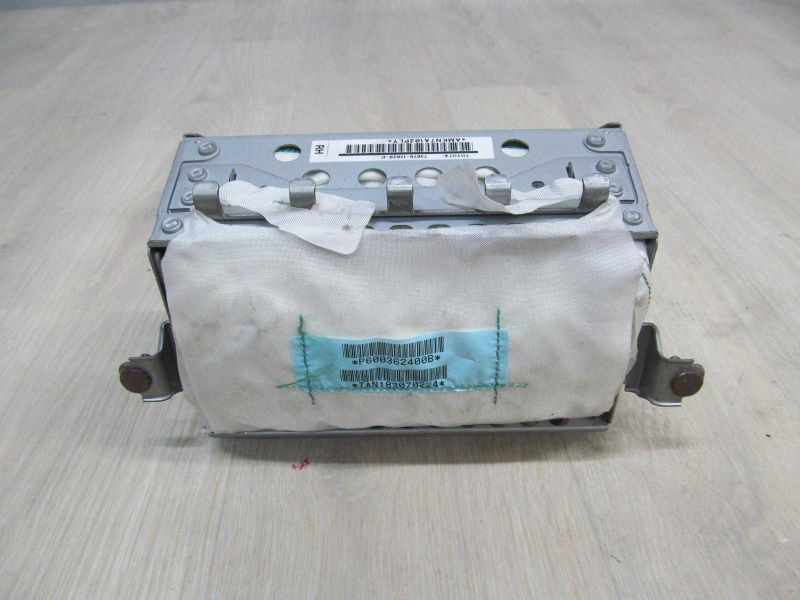 TOYOTA COROLLA VERSO 01-04 PODUSZKA AIRBAG PASAZERA