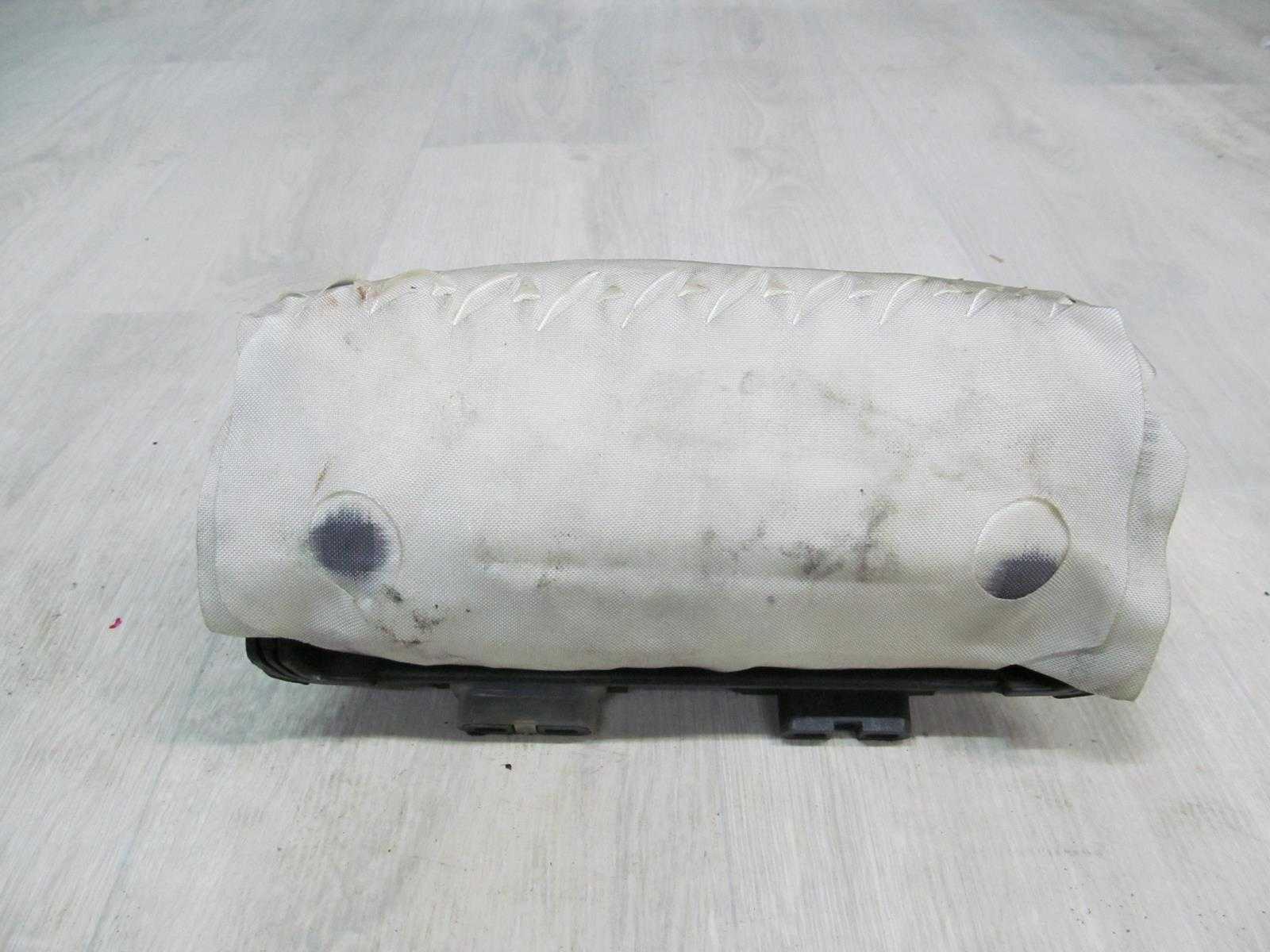 OPEL ADAM 13-16 PODUSZKA AIRBAG PASAZERA 13350703