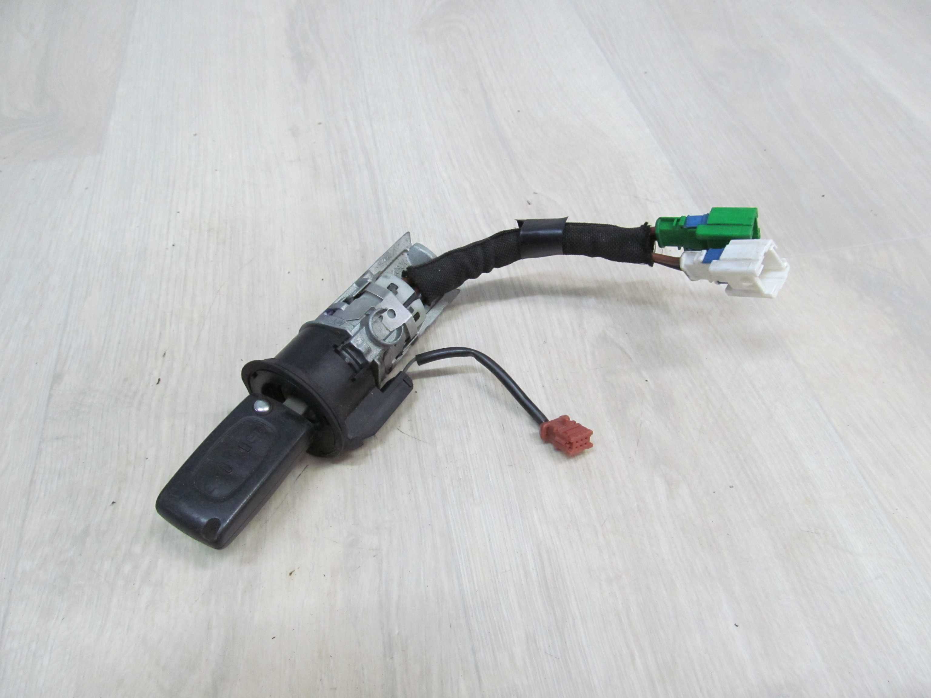 PEUGEOT 607 LIFT STACYJKA KLUCZYK KOSTKA N0502334 04-10