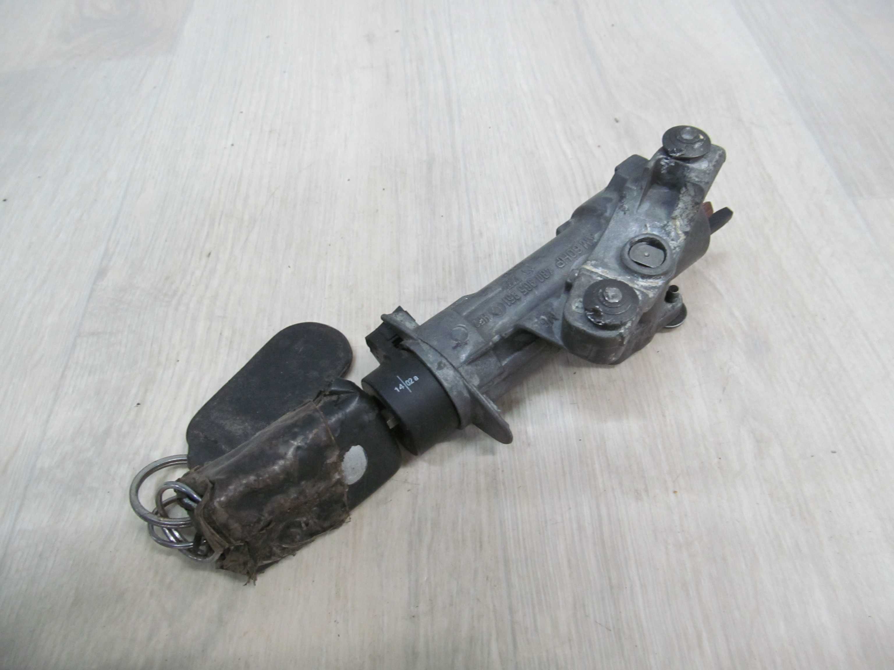AUDI A4 B6 VW SEAT STACYJKA KLUCZYK 4B0905851C 00-12