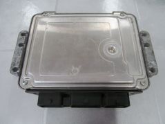 RENAULT MEGANE II 1.9 KOMPUTER SILNIKA 0281011776