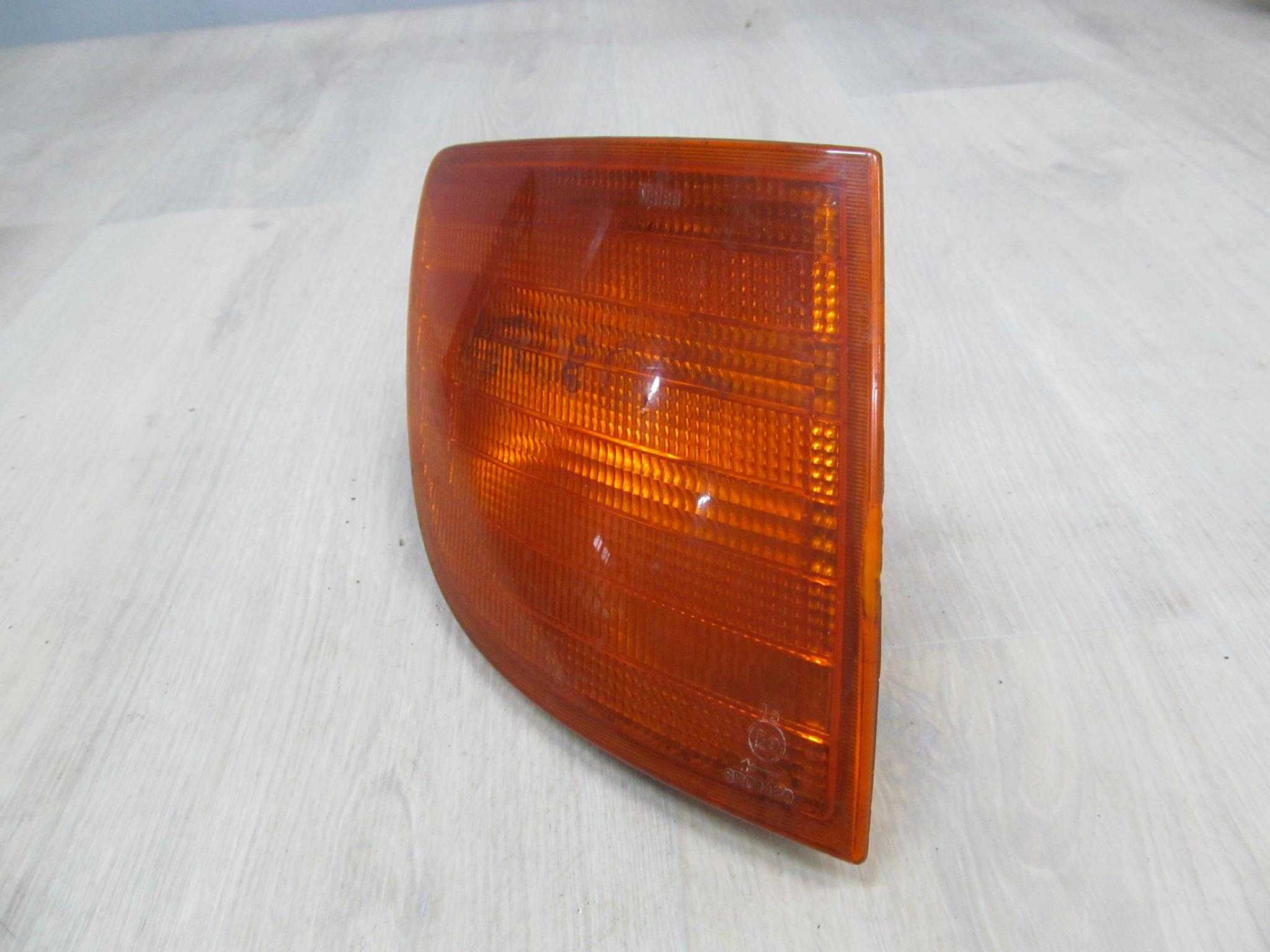MERCEDES VITO W638 KIERUNKOWSKAZ PRAWY