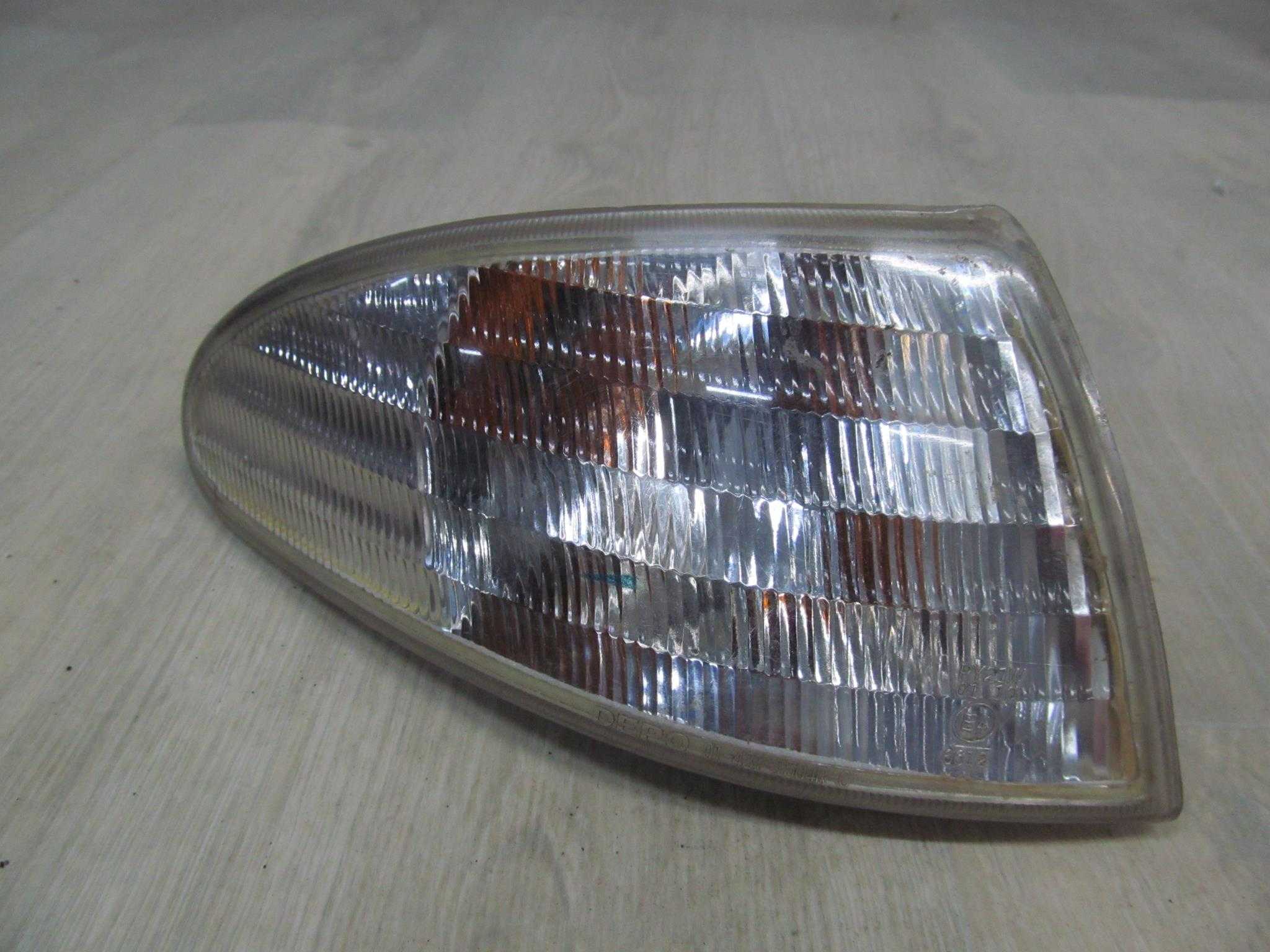 FORD MONDEO MK I 93-96 KIERUNKOWSKAZ PRAWY 08-431-1504RF