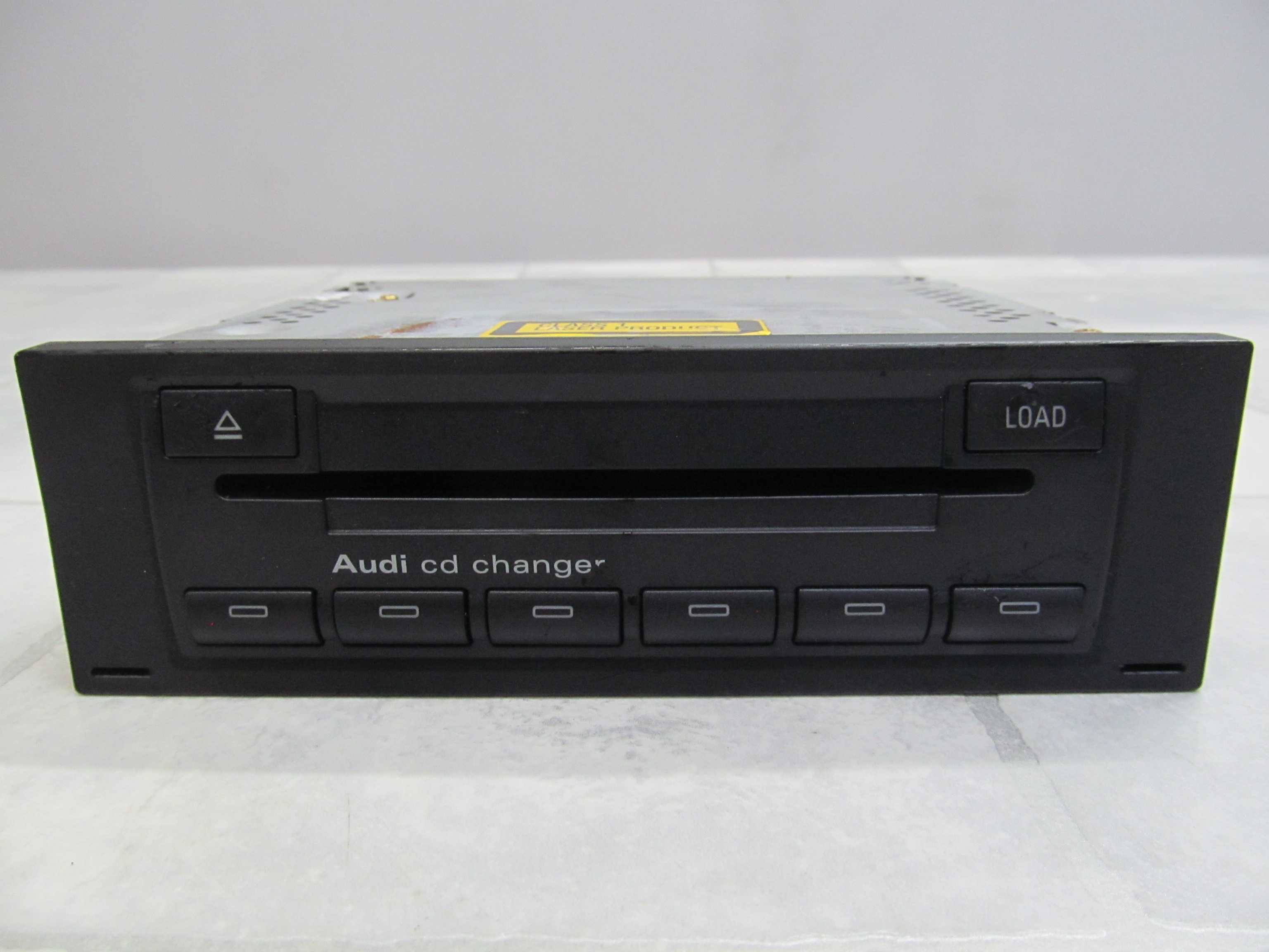 AUDI A4 B6 B7 ZMIENIARKA CD 8E0035111