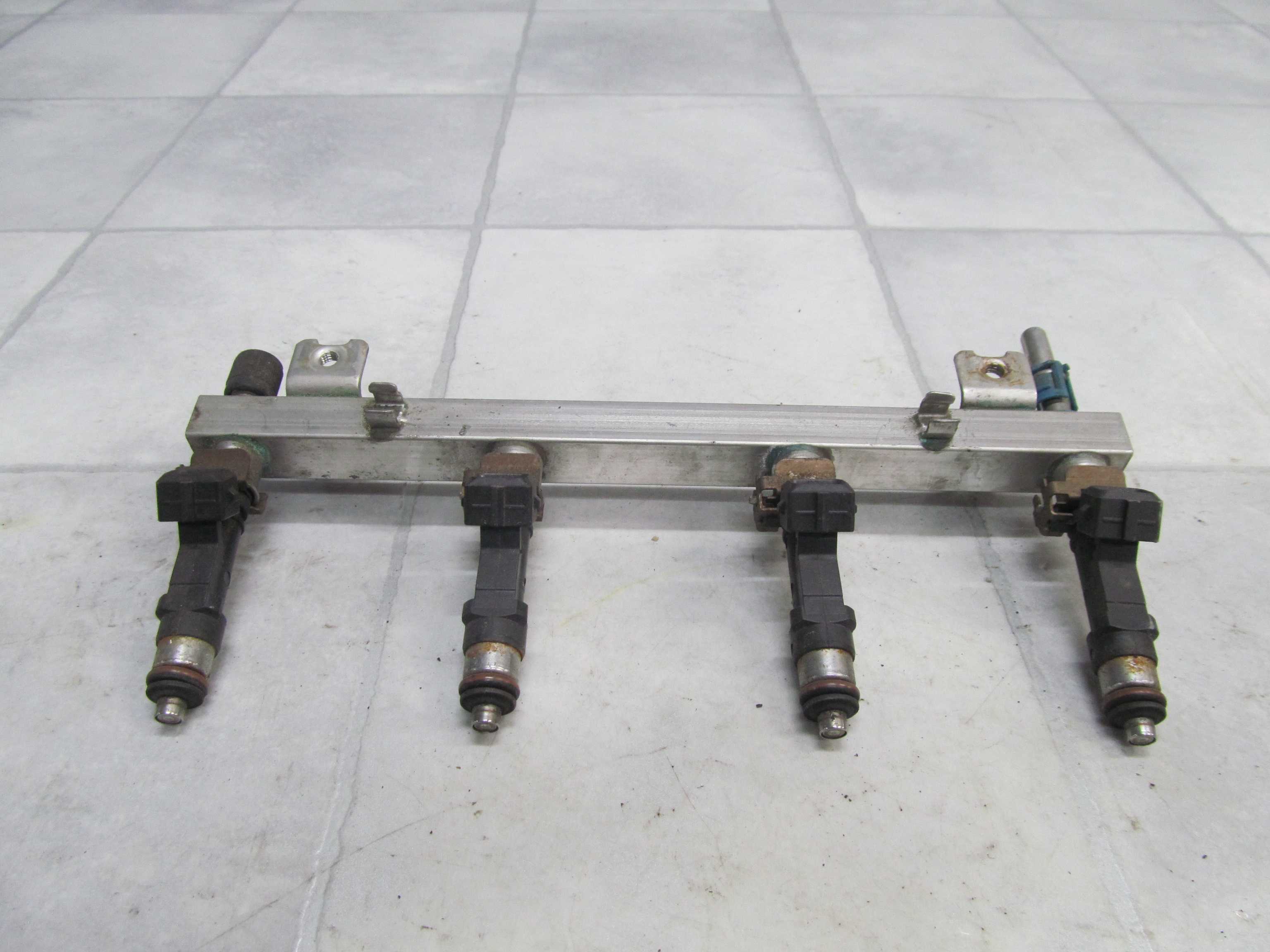 OPEL 1.4B 16V WTRYSK WTRYSKIWACZ 0280158501