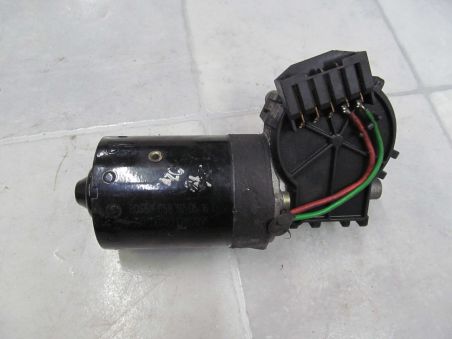 VOLVO S40 V40 99/04 SILNICZEK WYCIERACZEK PRZOD 0390241171