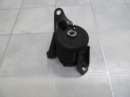 TOYOTA AVENSIS VERSO VVTI LAPA PODUSZKA SILNIKA 01-09