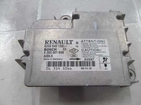 RENAULT CLIO III MODUL SENSOR AIRBAG 8200645158