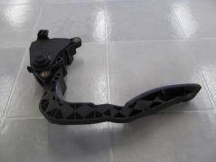 RENAULT SCENIC III POTENCJOMETR GAZU 180100011R