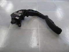 RENAULT SCENIC III POTENCJOMETR GAZU 180100011R