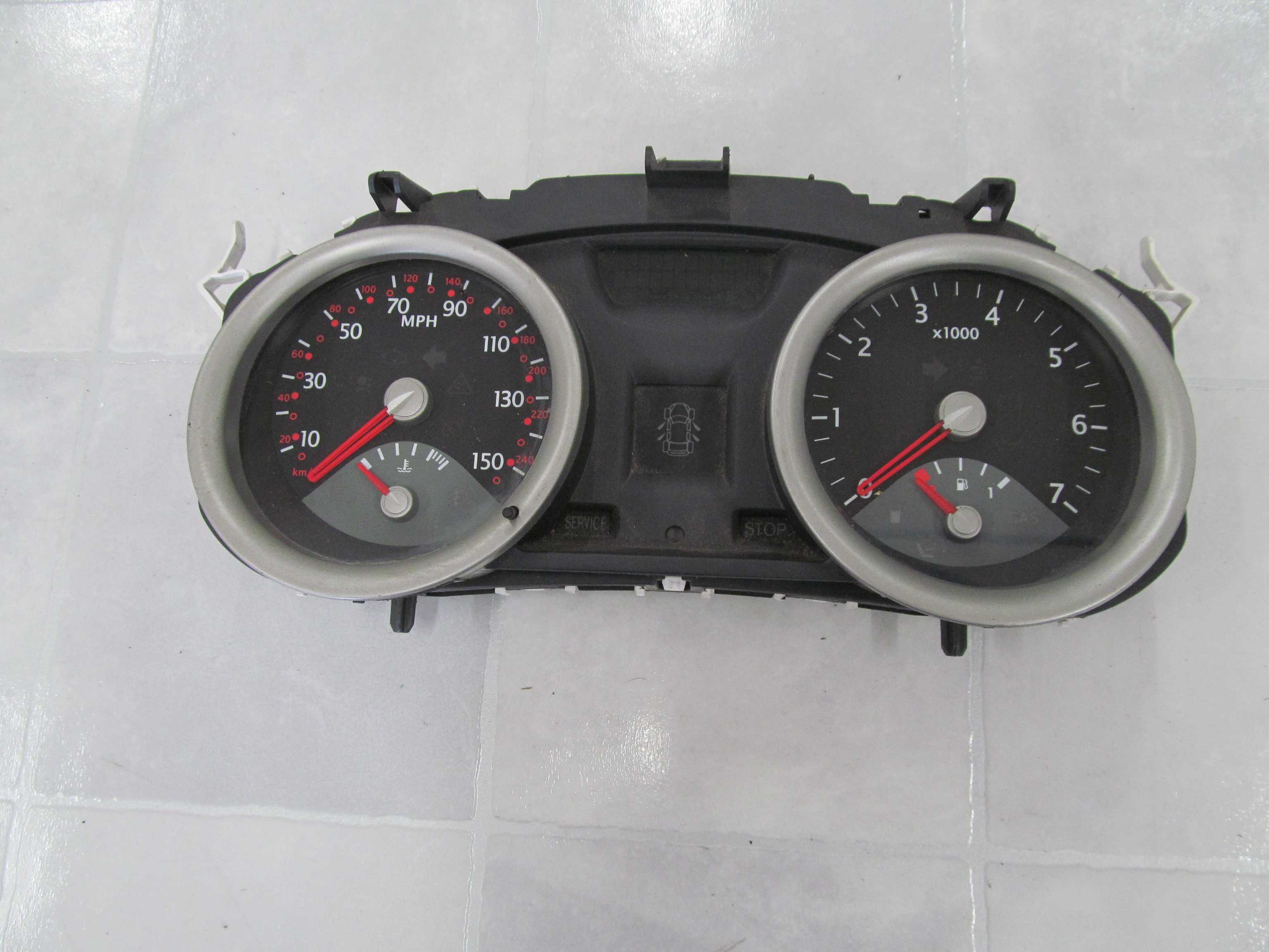 RENAULT MEGANE II DCI LICZNIK ZEGAR 8200306547 A RENAULT MEGANE II DCI LICZNIK ZEGAR 8200306547 A