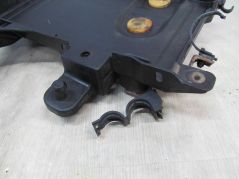 MITSUBISHI COLT VI 1.5T PODSTAWA AKUMULATORA MR989 182