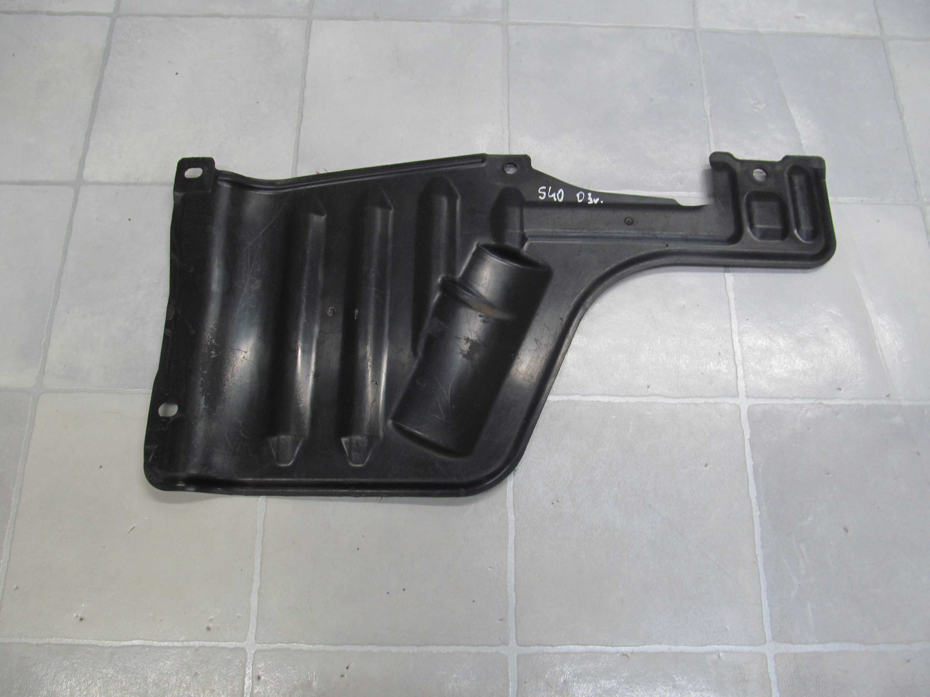 VOLVO S40 V40 OSLONA SILNIKA DOLNA LEWA 30621679 96-04