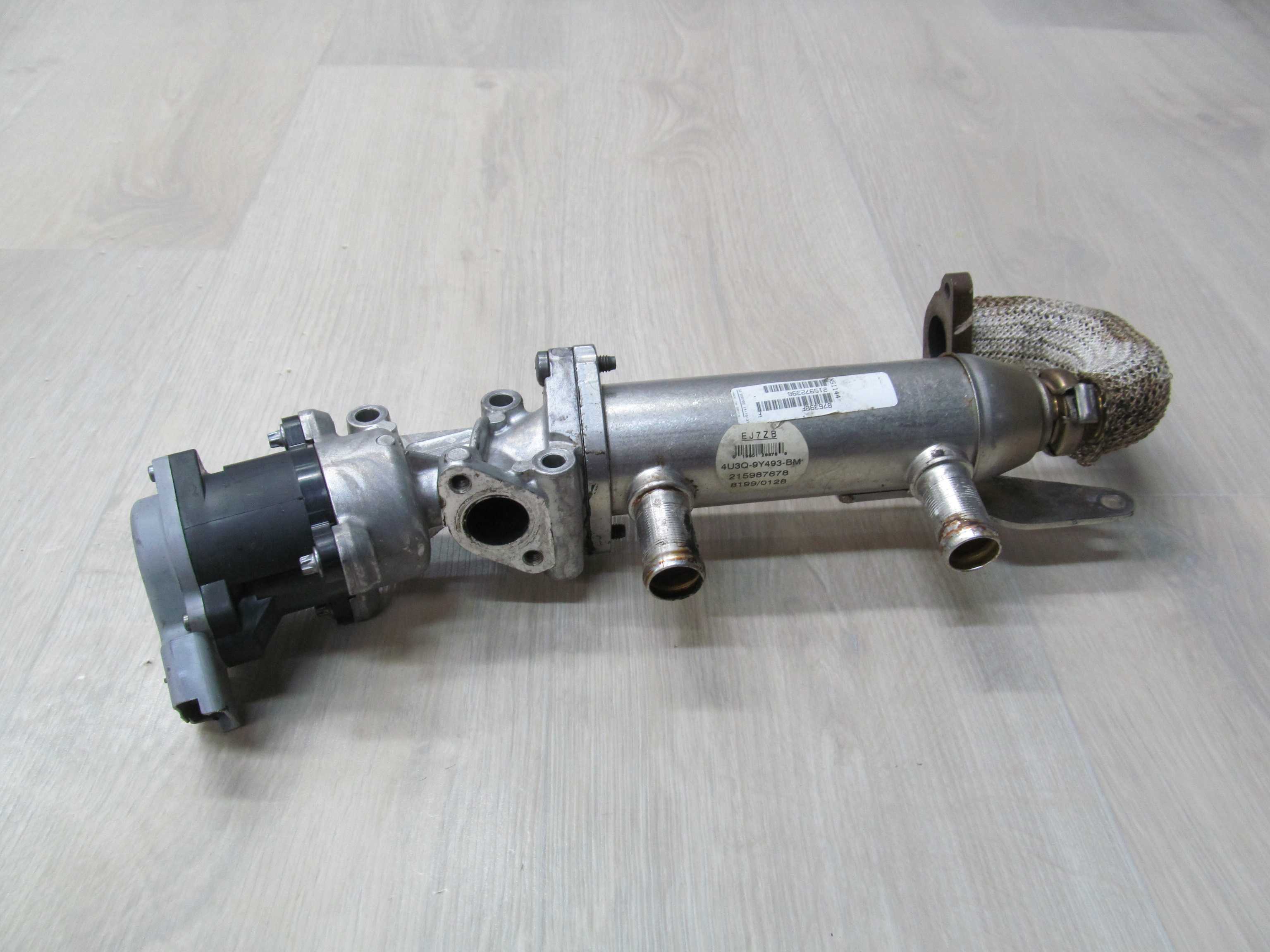 JAGUAR XF 07- 2.7D ZAWOR SPALIN EGR CHLODNICZKA