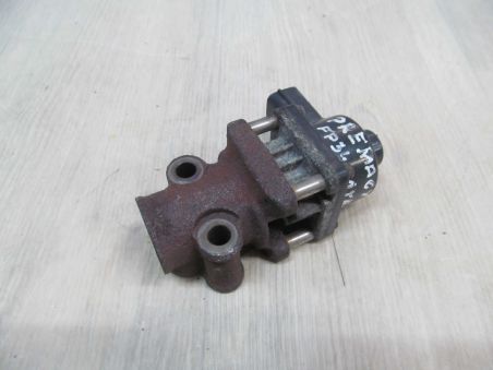 MAZDA PREAMCY I 00- 1.8B ZAWOR EGR