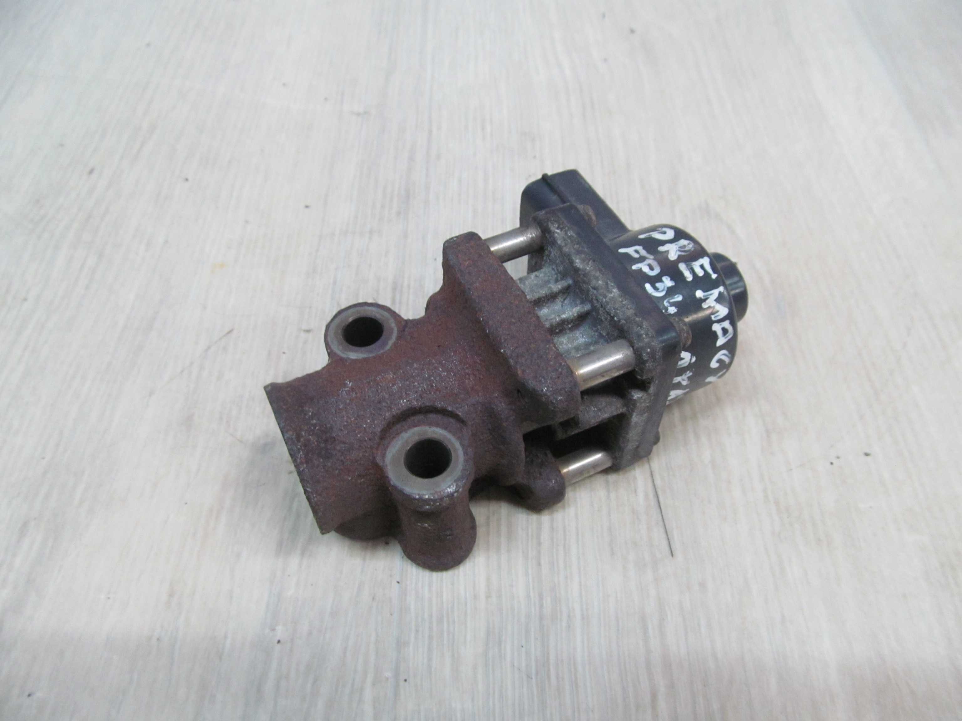 MAZDA PREAMCY I 00- 1.8B ZAWOR EGR