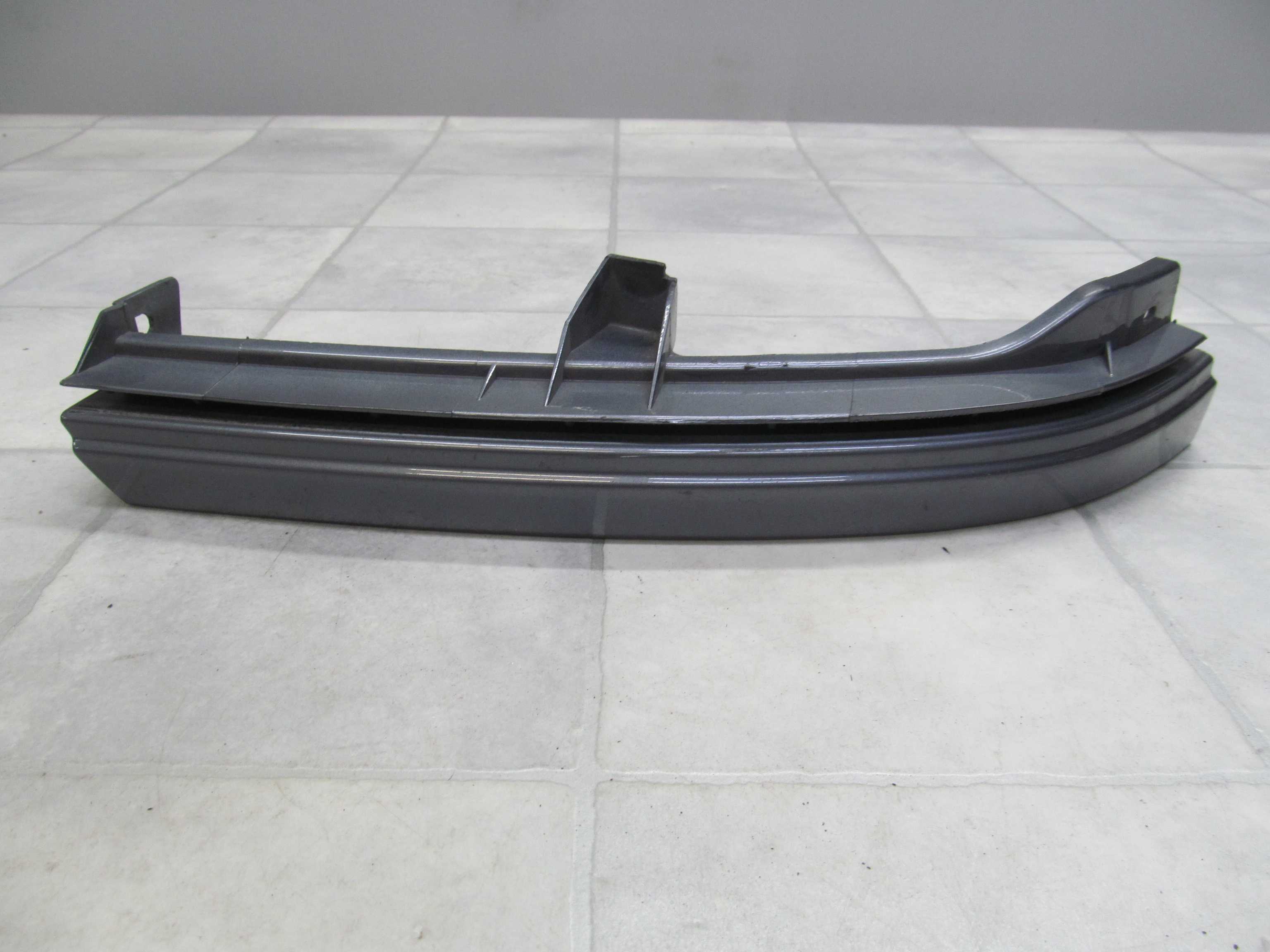 OPEL ZAFIRA A 99/05 LISTEWKA POD LAMPE PRAWA 90580652