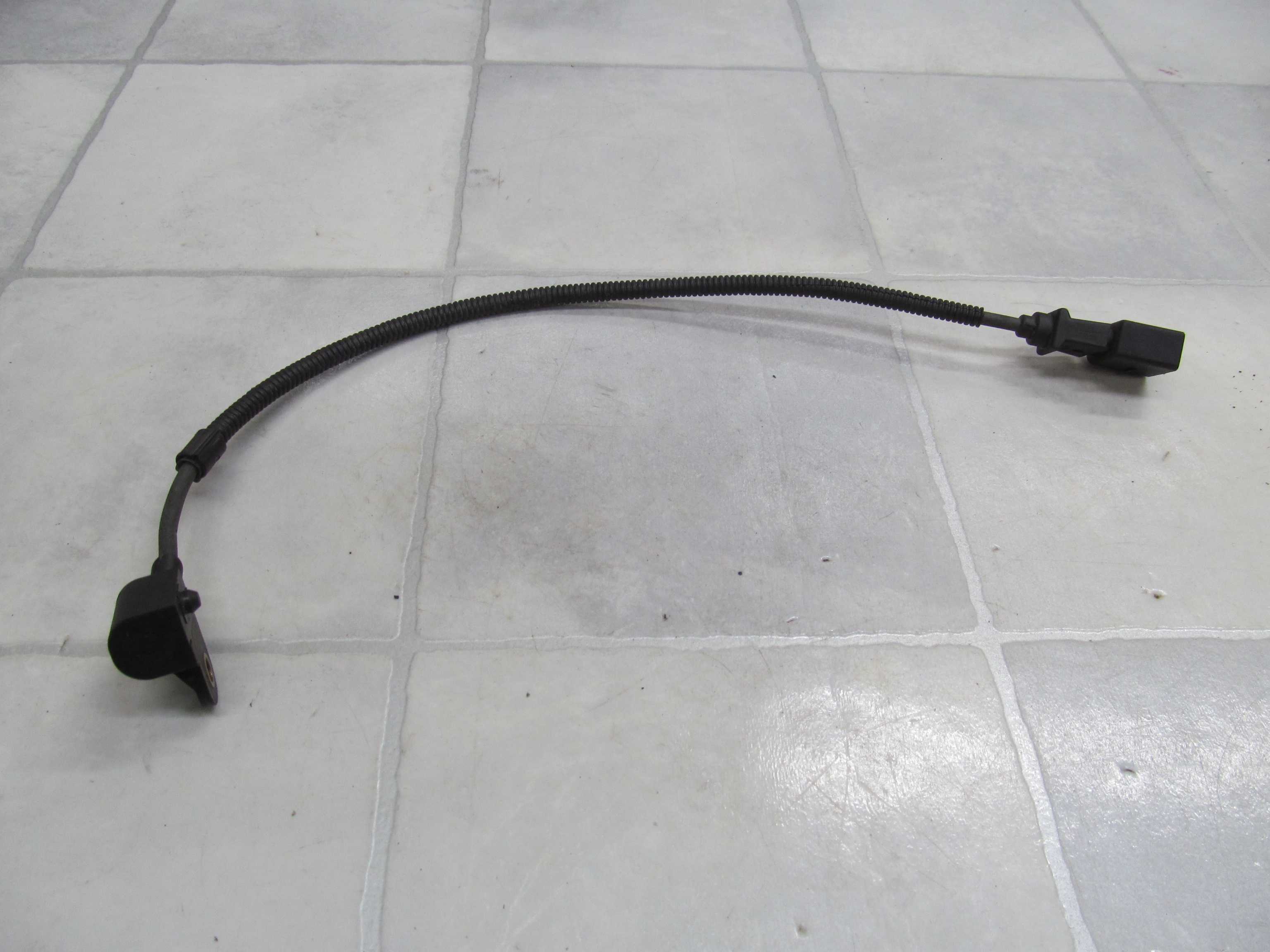 VW SEAT SKODA 1.9 CZUJNIK POLOZENIA WALU 038906433C
