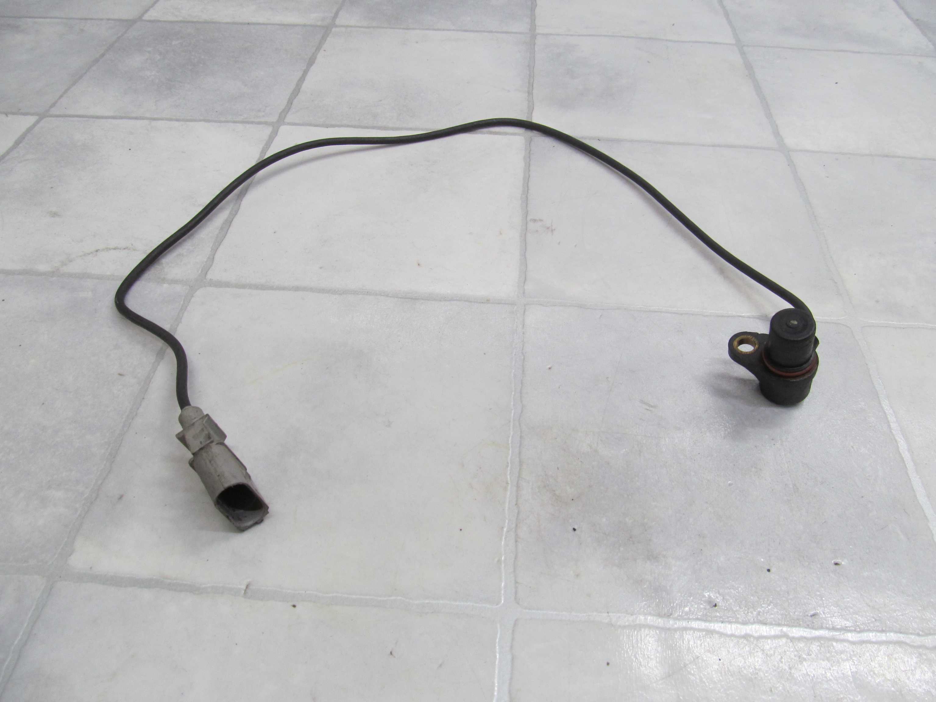 VW AUDI 2.5 TDI CZUJNIK POLOZENIA WALU 078906433A