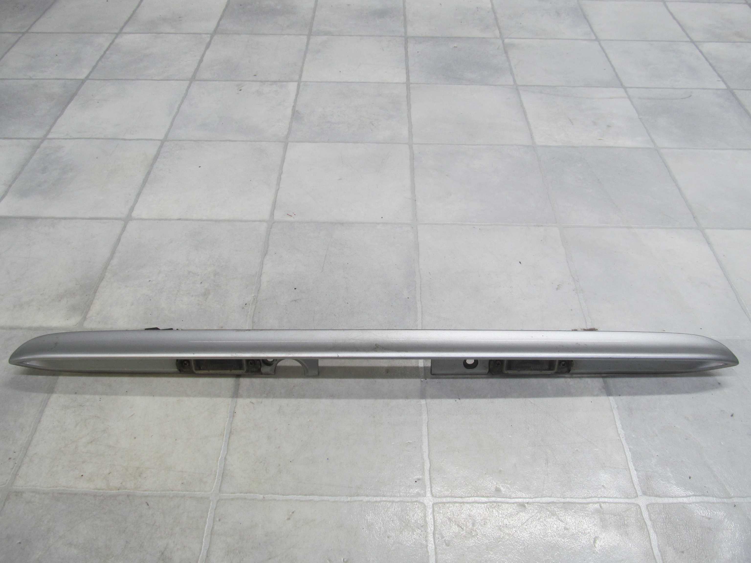 MERCEDES C W202 LIFT KOMBI  99/01BLENDA LISTWA 2027400293