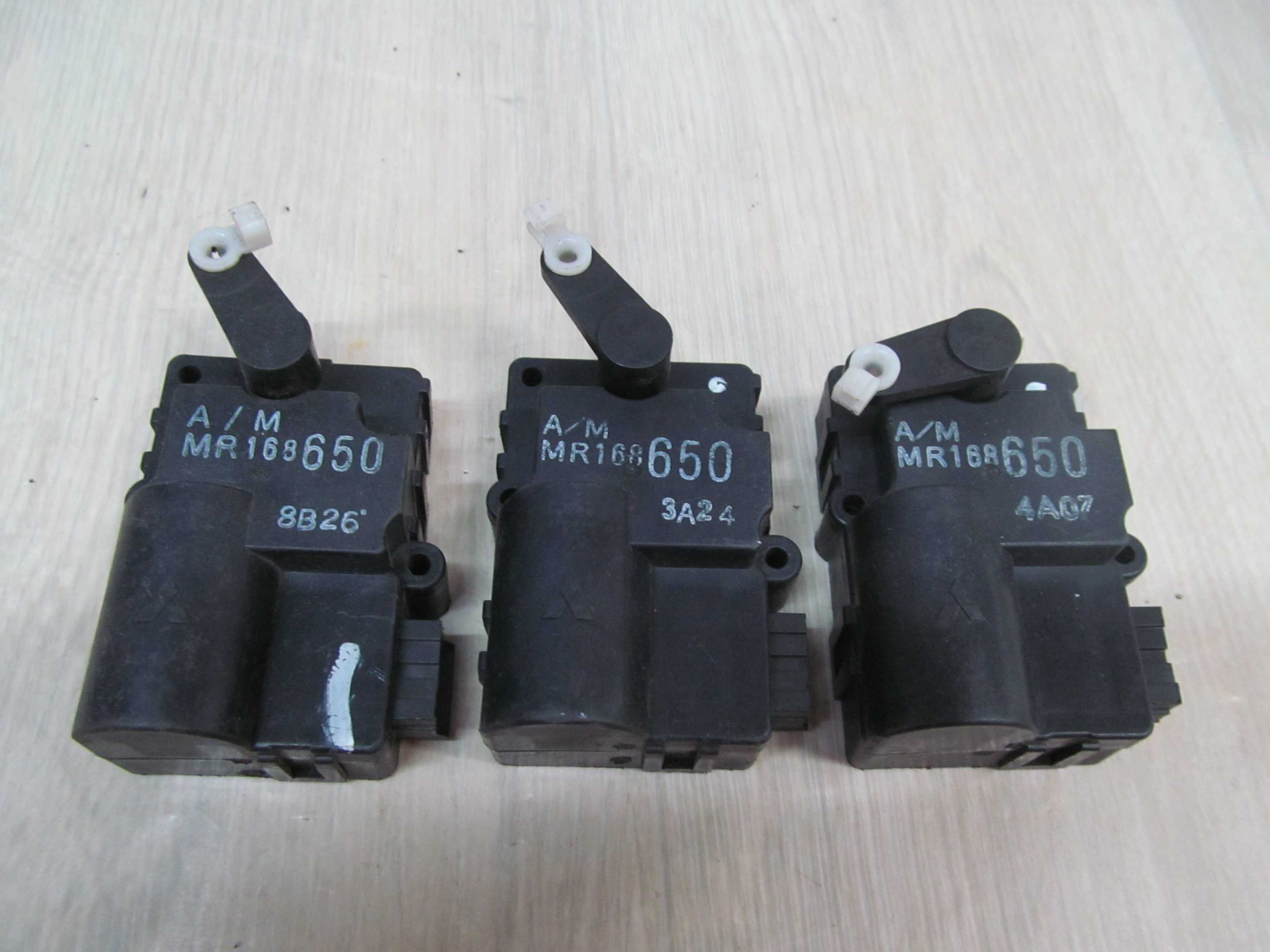 VOLVO SILNICZKI NAGRZEWNICY MR168650
