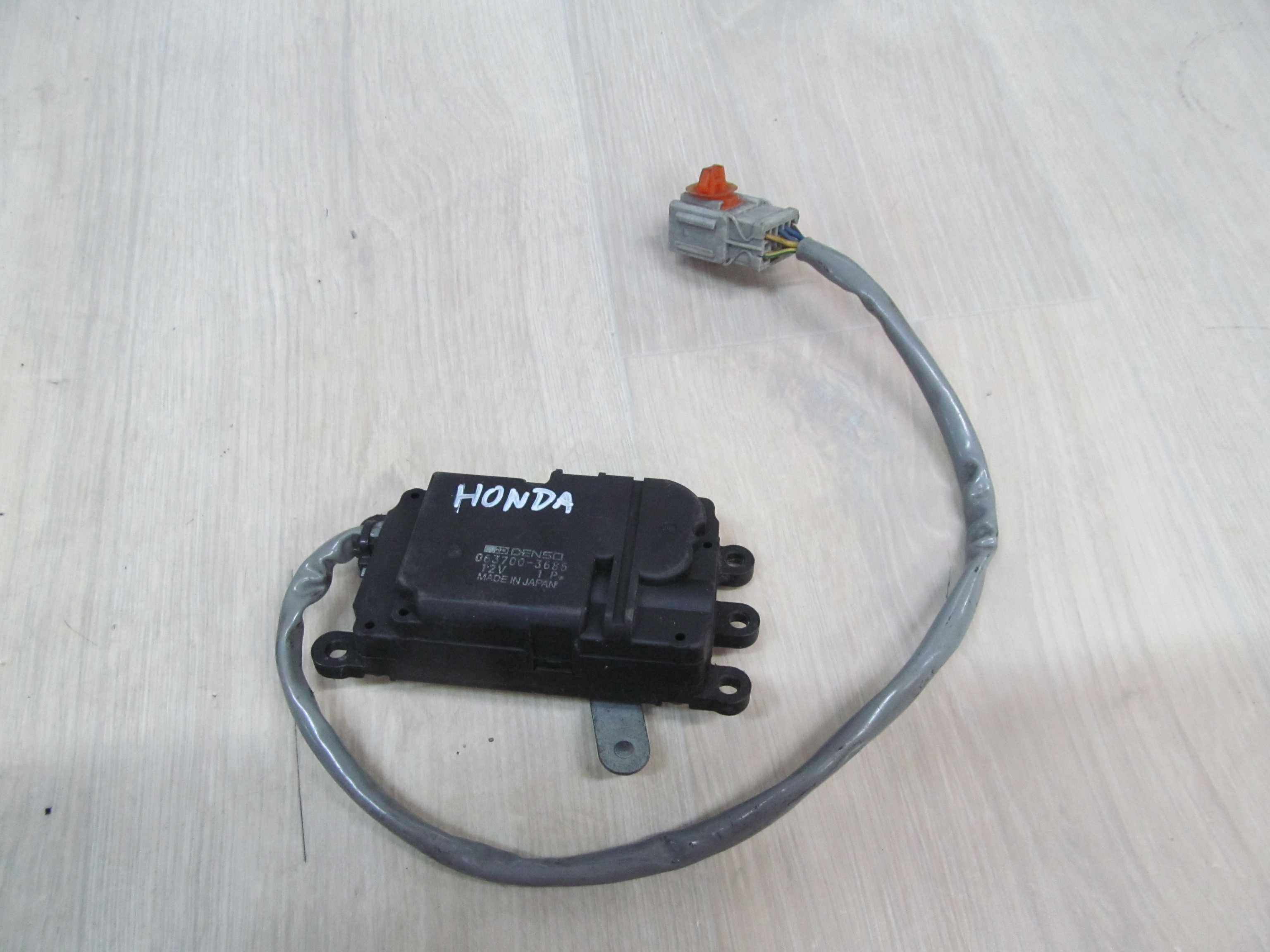 HONDA CIVIC V SILINCZEK NAGRZEWNICY 063700-3685