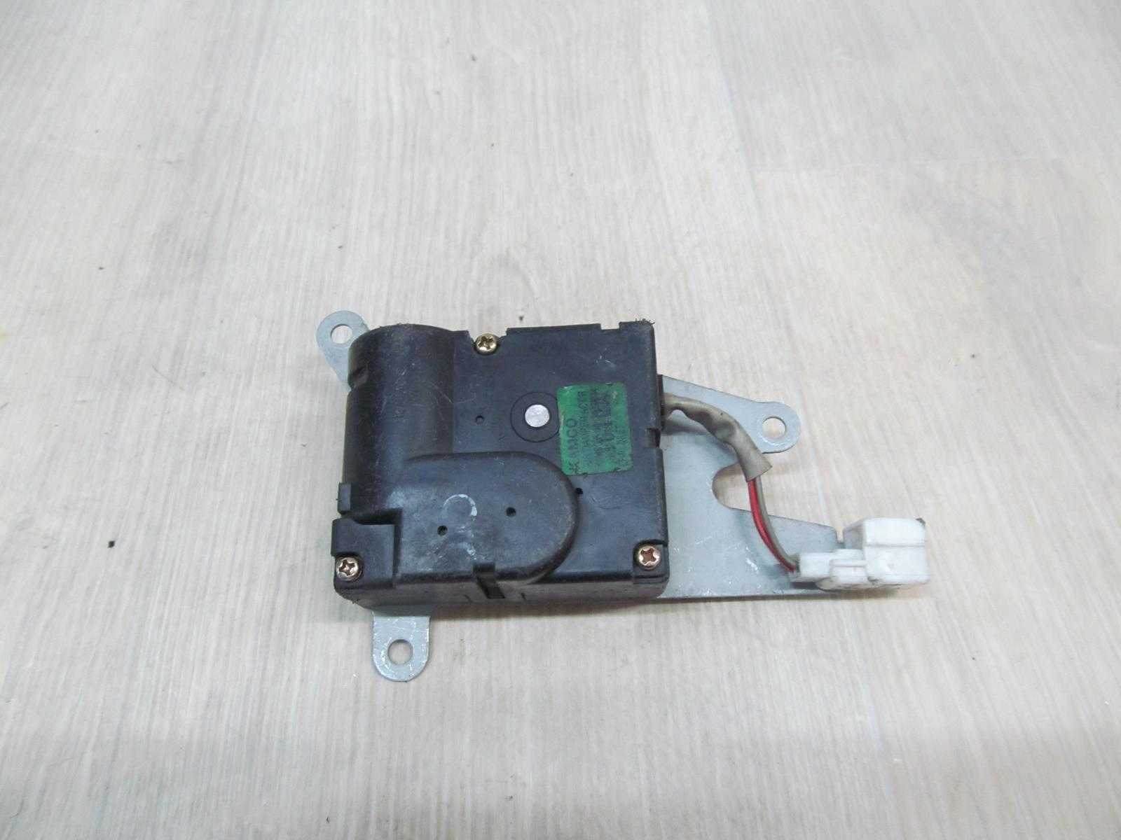 KIA MAGENTIS SILNICZEK NAGRZEWNICY F00S4C2044