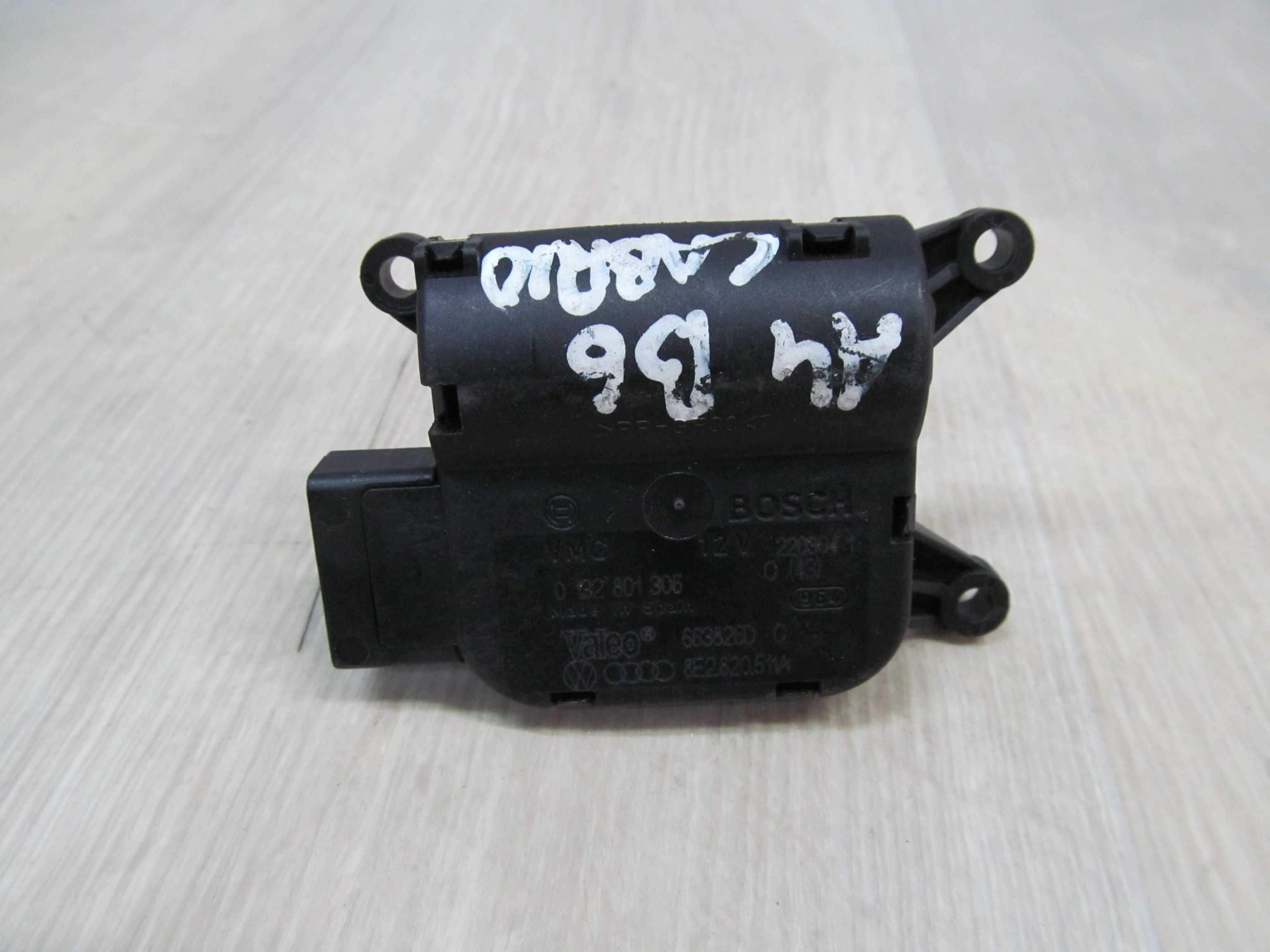 AUDI A4 B6 SILNICZEK NAGRZEWNICY 0132801309