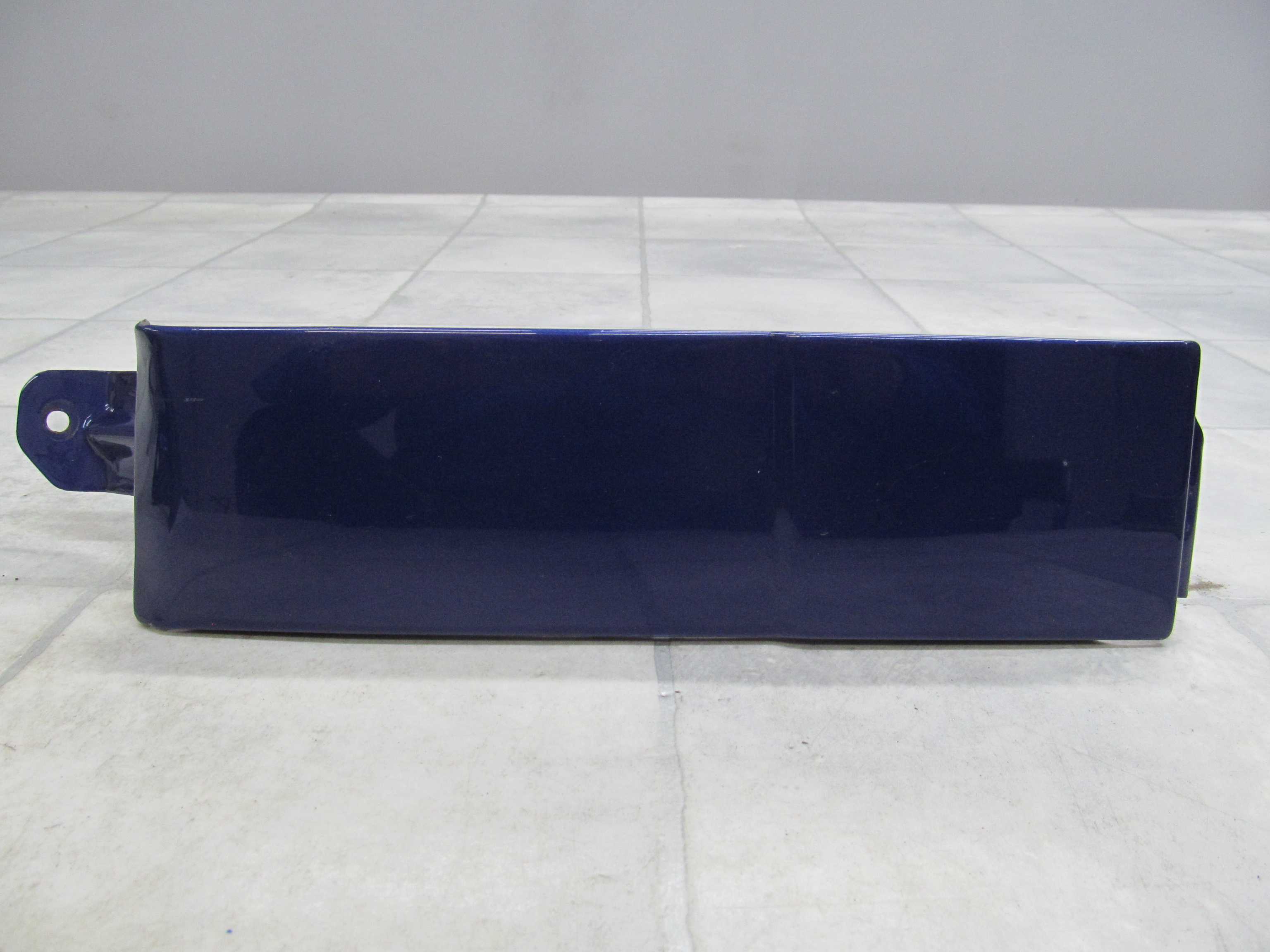 DAIHATSU TERIOS 98/05 LISTEWKA POD LAMPE PRAWA NK8