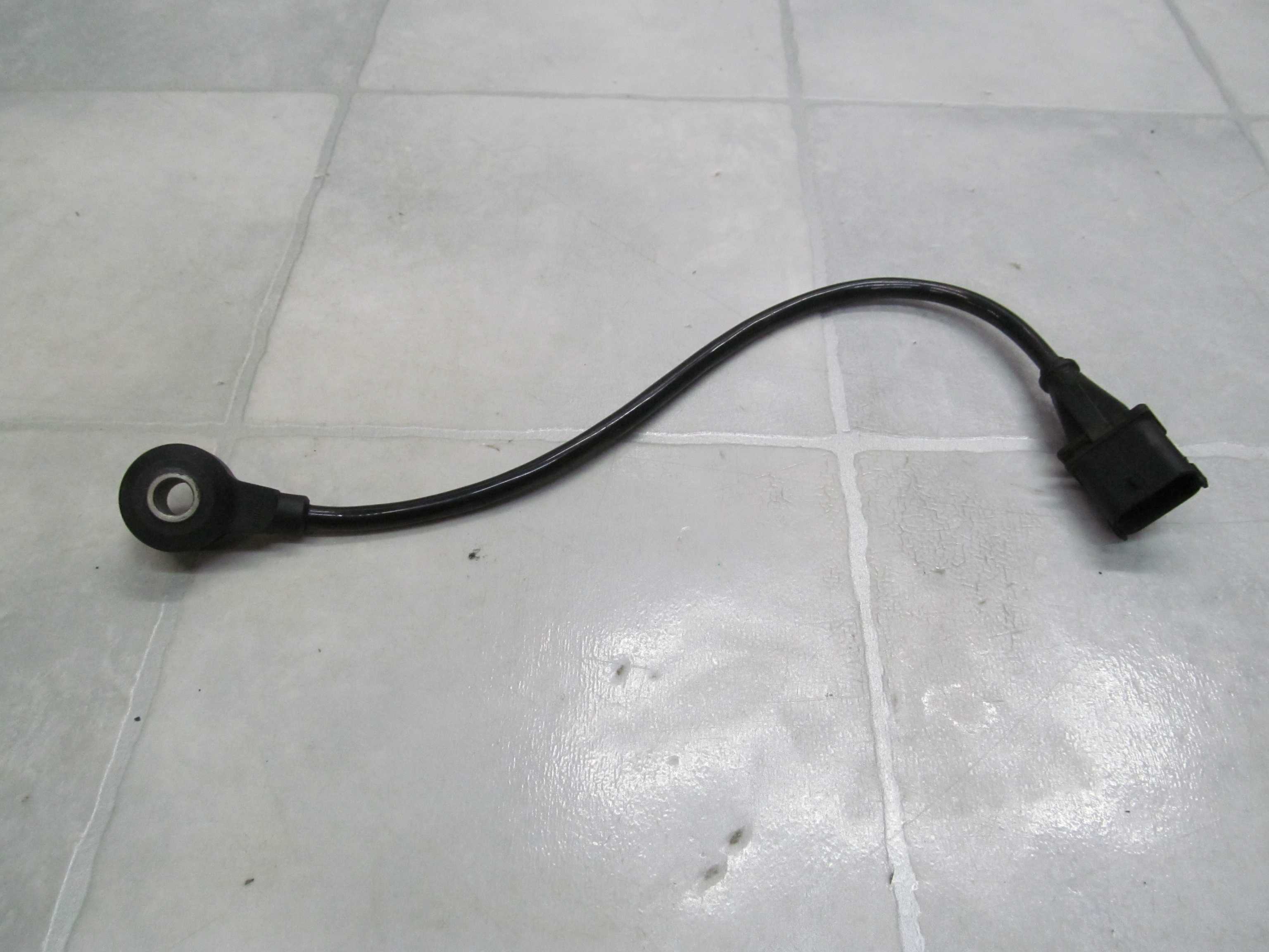 OPEL VECTRA ZAFIRA B 2.2 CZUJNIK STUKOWY 24456516