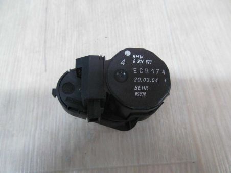 BMW 3 E46 SILNICZEK NAGRZEWNICY 6934823