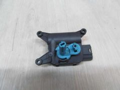 AUDI A4 B6 SILNICZEK NAGRZEWNICY 8E282051D