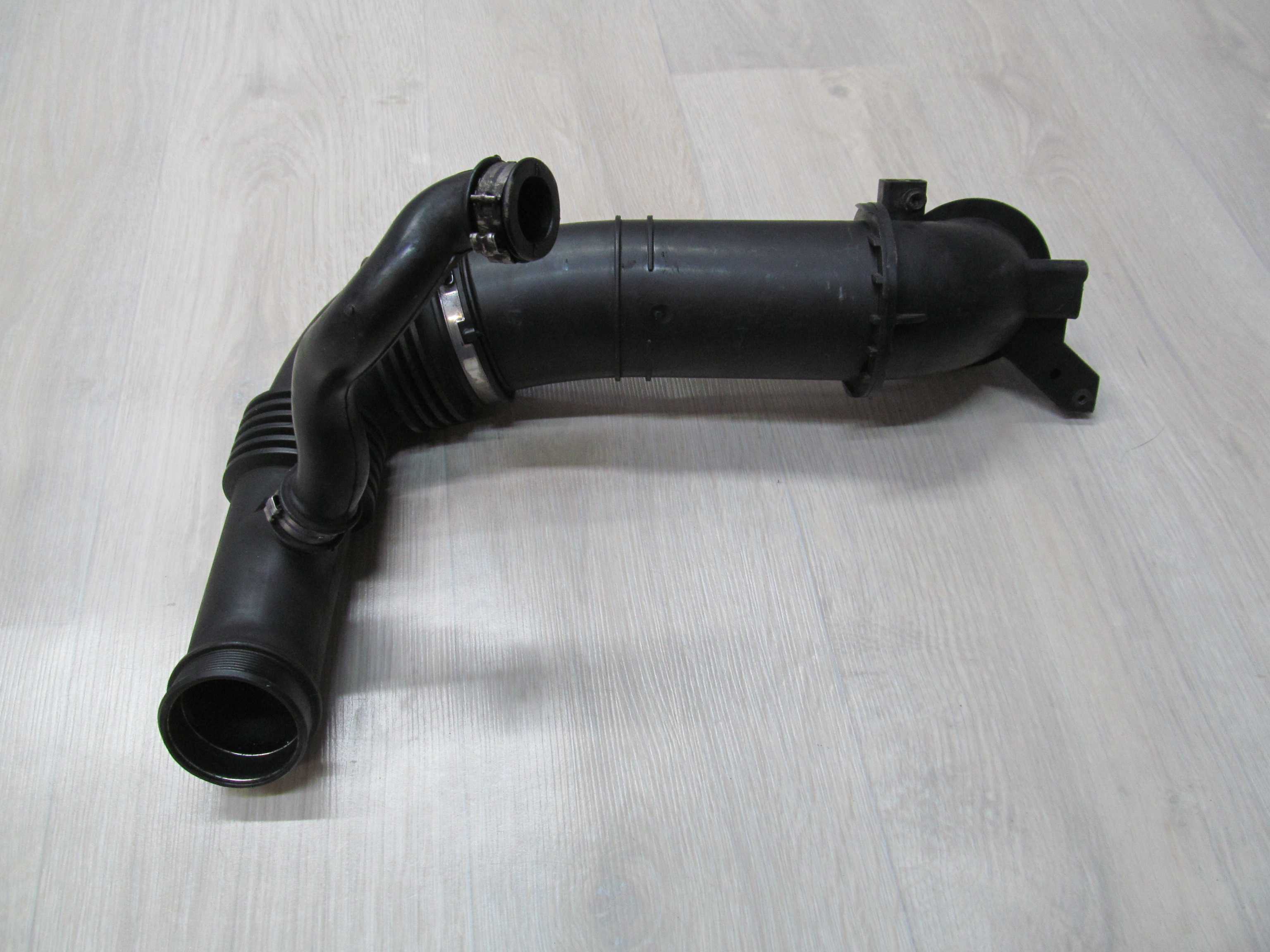 FORD FOCUS II 1.8TDCI RURA POWIETRZA 7M51-9A673-HF