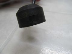 VW AUDI A4 B6 2.0 FSI CZUJNIK STUKOWY 06D905377A