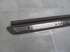 VOLVO V40 S40 LISTWA NAKLADKA  PROGOWA LP 30818425