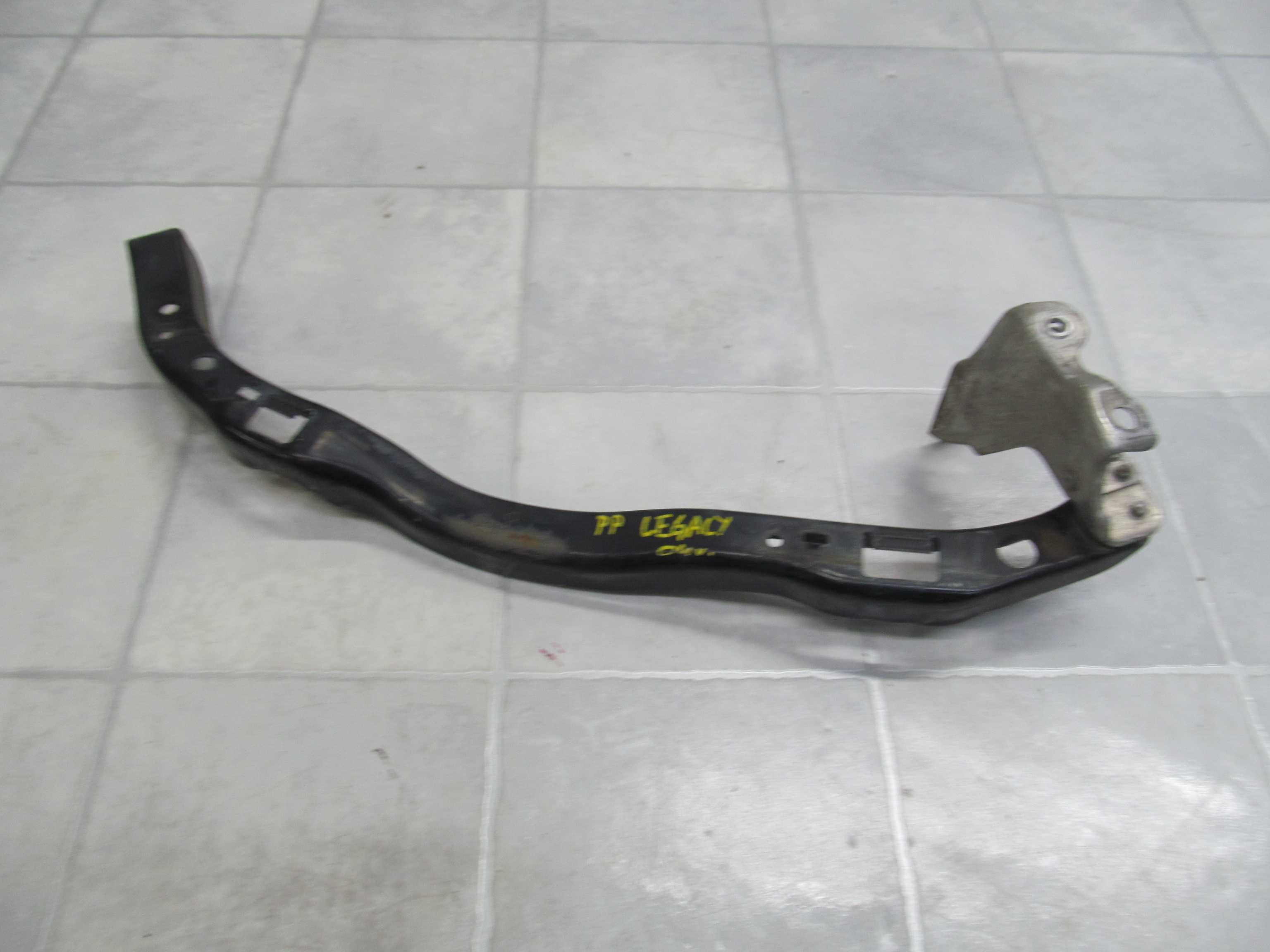 SUBARU LEGACY IV 03-06 LISTAW POD LAMPE PRAWA