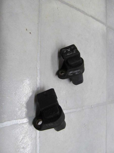 CARENS II TRAJET 2.0 CRDI CZUJNIK POLOZENIA WALKA 939300-2700