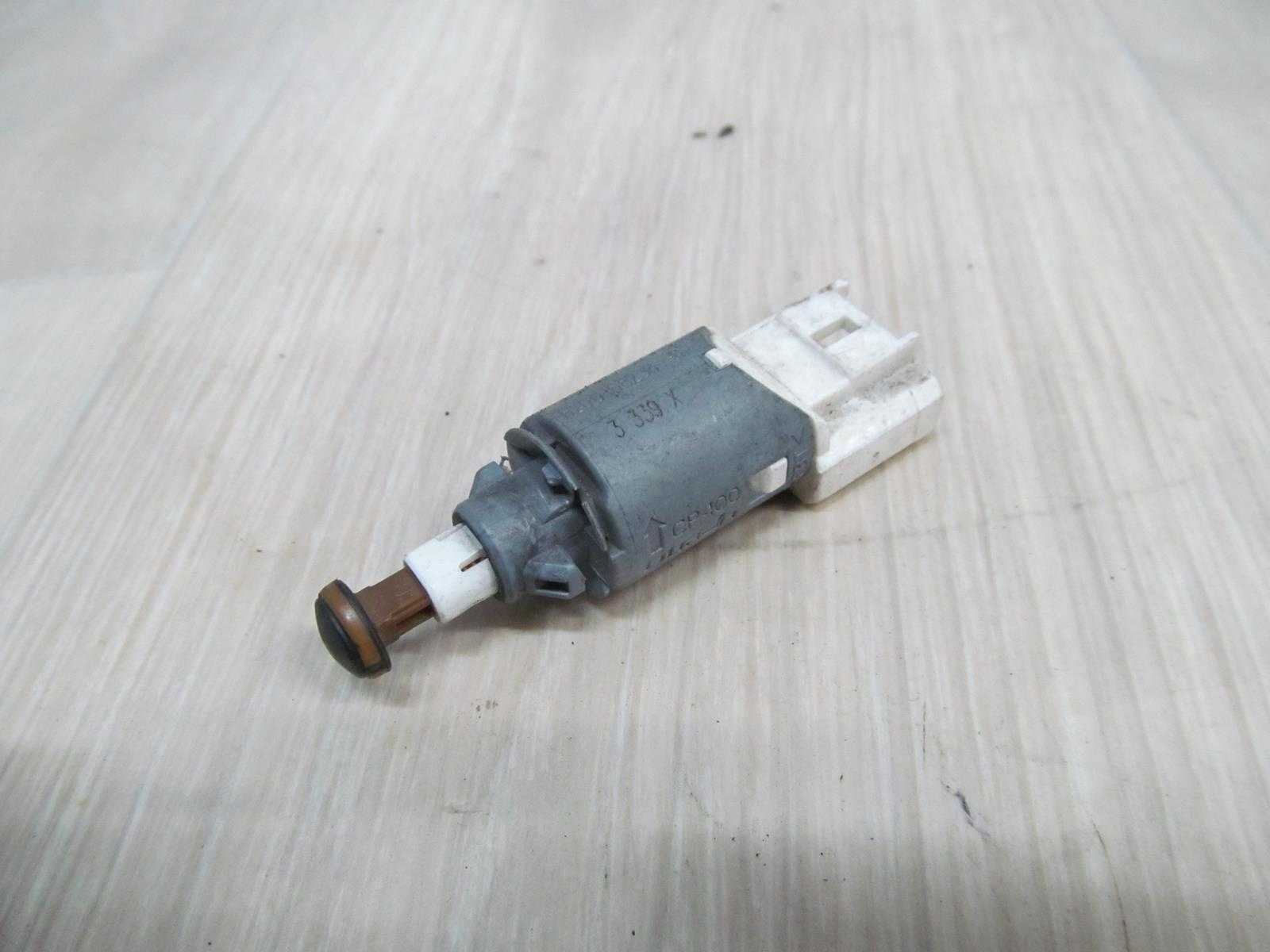 RENAULT GRAND SCENIC II CZUJNIK WLACZNIK SWIATEL STOP 8200168238--B