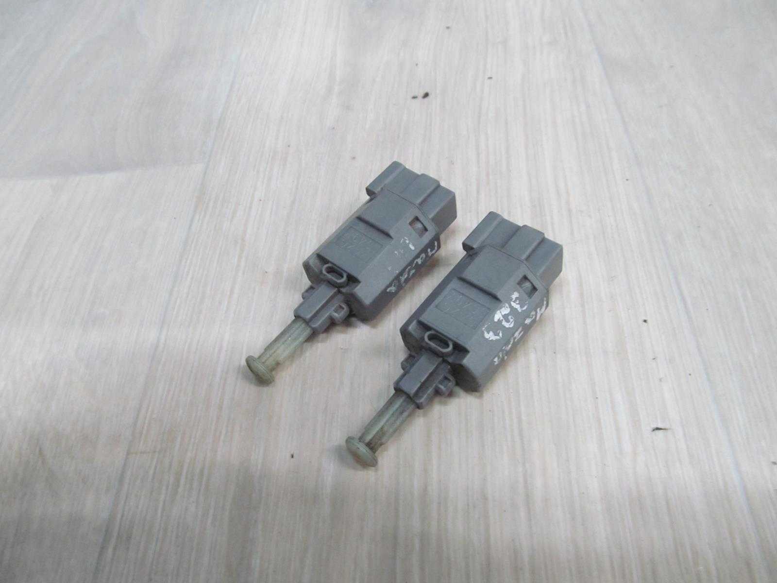 MAZDA 323 BA CZUJNIK WLACZNIK SWIATEL STOP