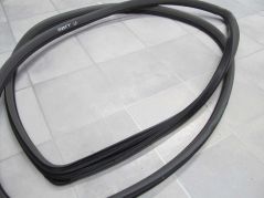 TOYOTA AVENSIS VERSO USZCZELKA WNEKI DRZWI TYL P 01-07