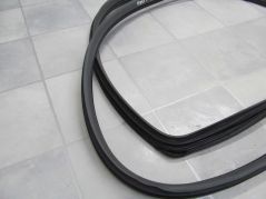 TOYOTA AVENSIS VERSO USZCZELKA WNEKI DRZWI TYL P 01-07