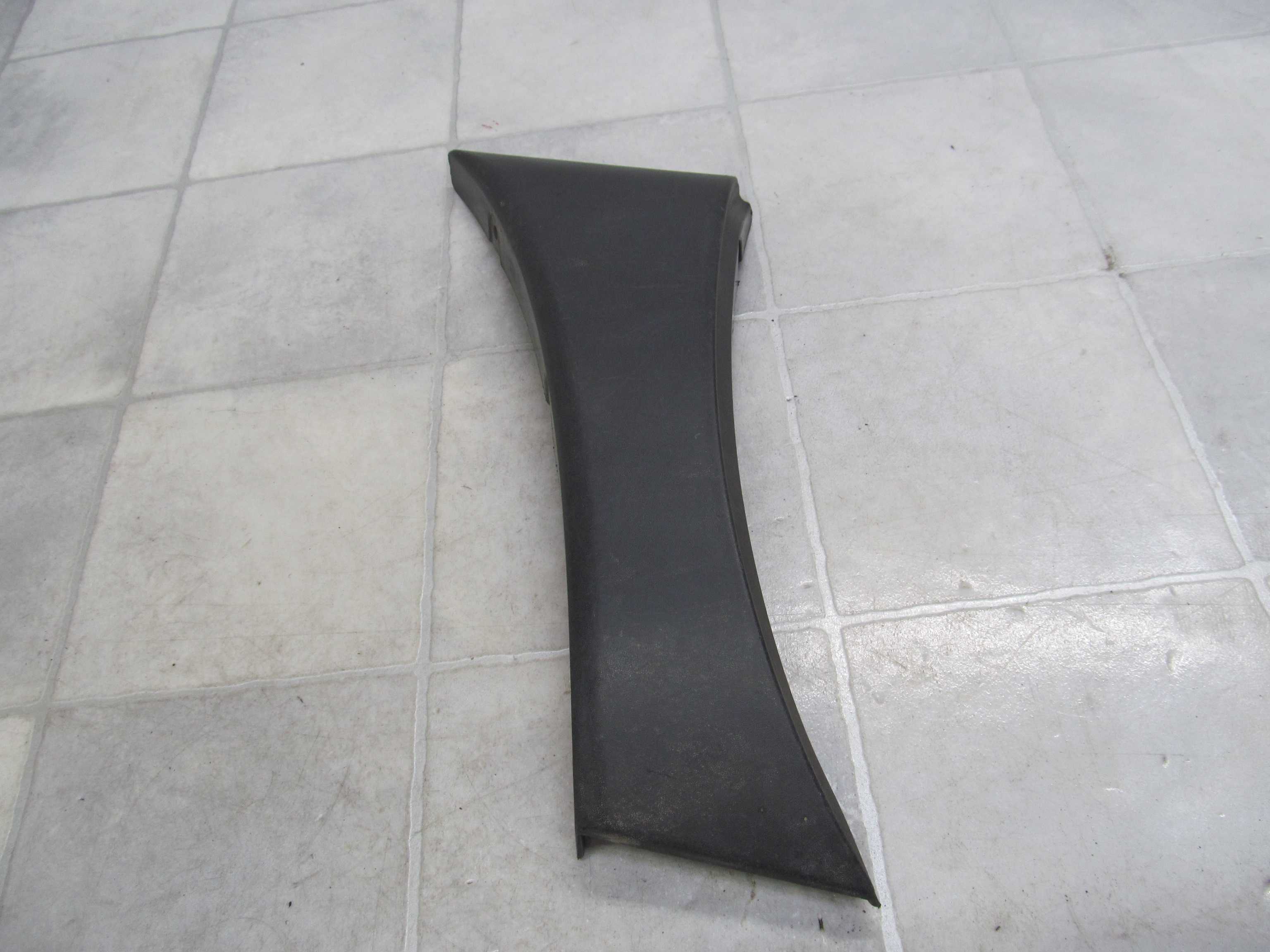 TOYOTA RAV 4 I 3D 94/00 LISTWA BLOTNIKA PRAWY TYL 75651-42010