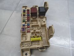 TOYOTA AVENSIS VERSO SKRZYNKA MODUL BSI 89221-44050 01-09