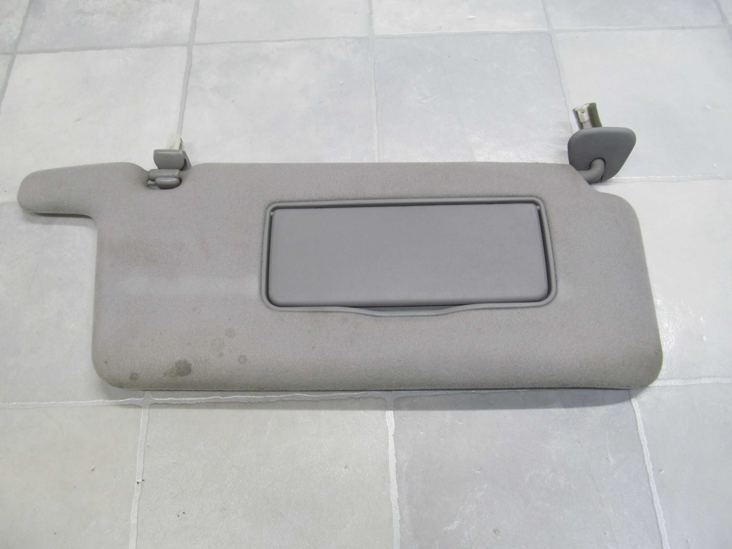 TOYOTA AVENSIS VERSO OSLONA PRZECIWSLONECZNA PRAWA 01-09