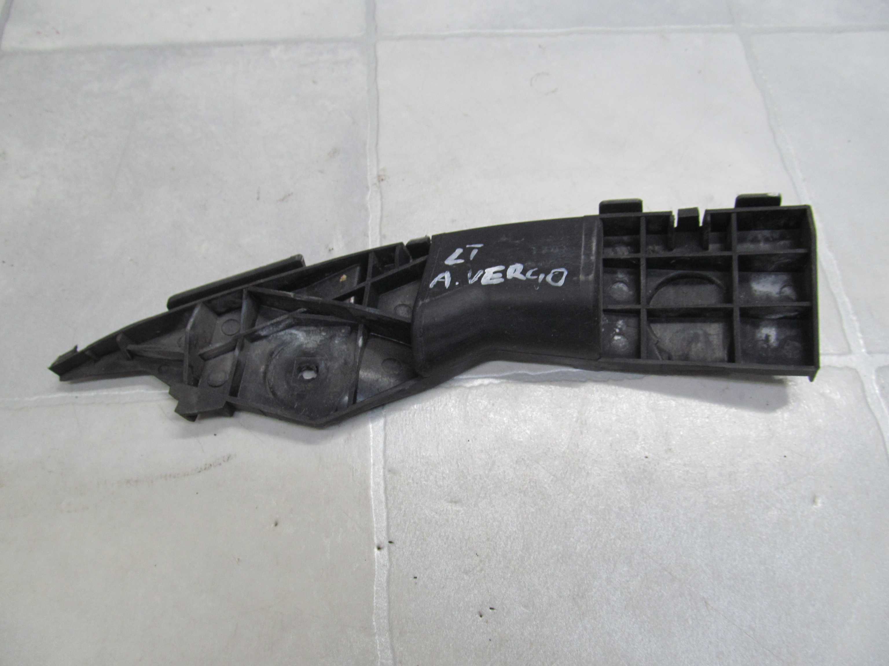 TOYOTA AVENSIS VERSO 01-09 SLIZG MOCOWANIE ZDERZAKA TYL LEWY