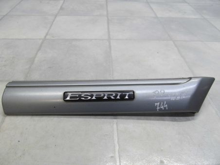 MERCEDES C W202 93/00 LISTEWKA LISTWA BLOTNIKA PRAWA 744